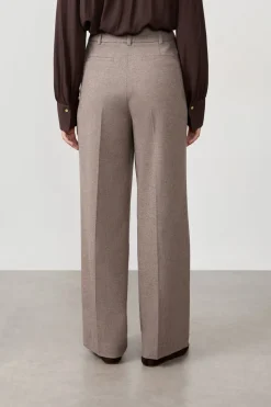 Pantalón corte ancho