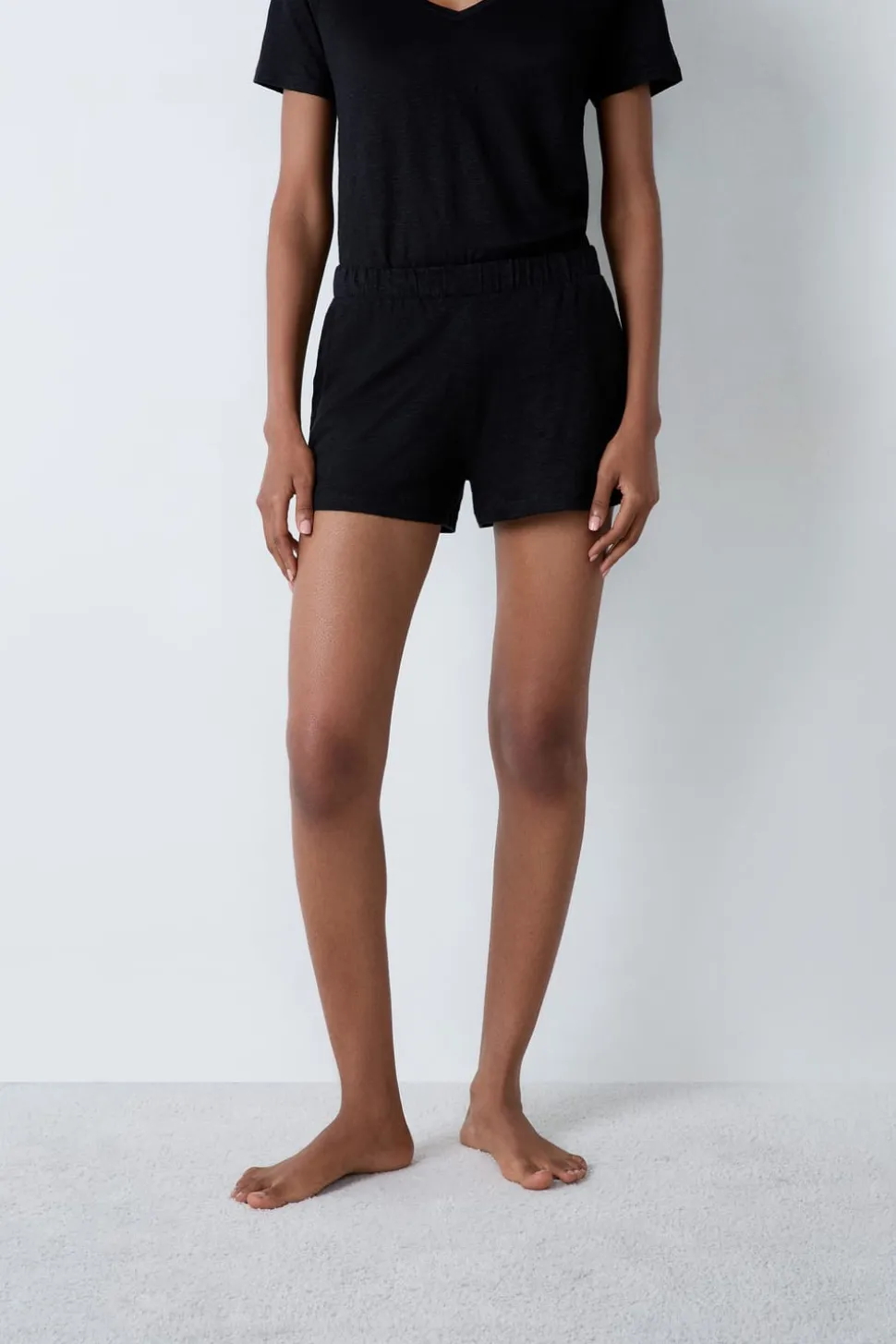 Pantalón corto 100% lino