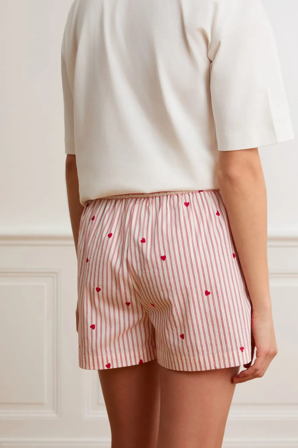 Pantalón corto de pijama a rayas y corazones con algodón