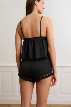 Pantalón corto de pijama bordado con estampado de corazones