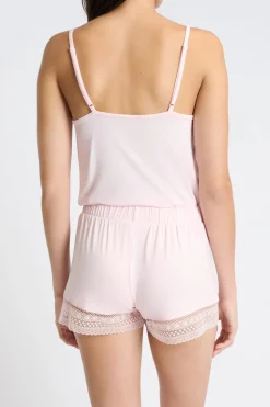 Pantalón corto de pijama con detalle de encaje