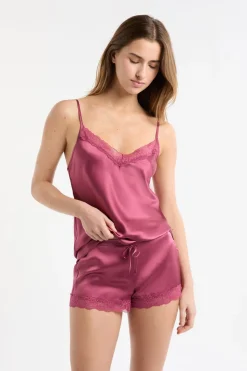 Pantalón corto de seda con detalles de encaje