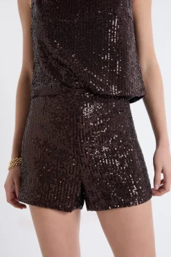 Pantalón corto recto con lentejuelas