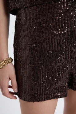 Pantalón corto recto con lentejuelas