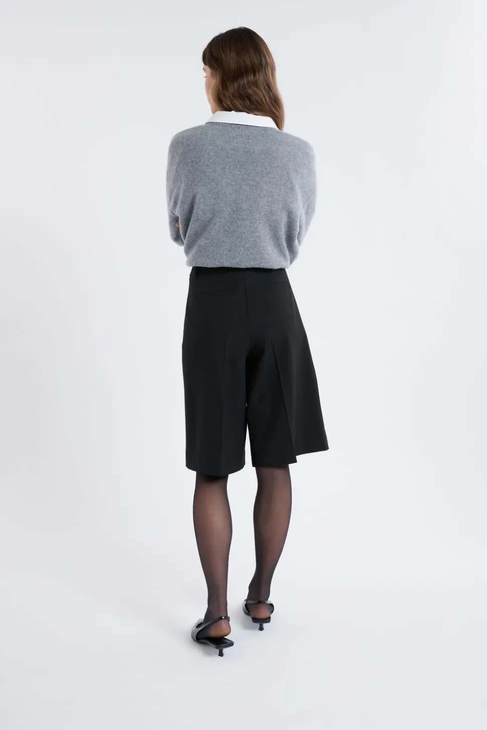 Pantalón corto tipo bermuda