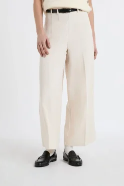 Pantalón cropped