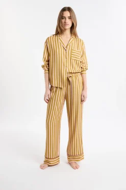 Pantalón de pijama bicolor a rayas