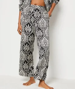 Pantalón de pijama con estampado floral