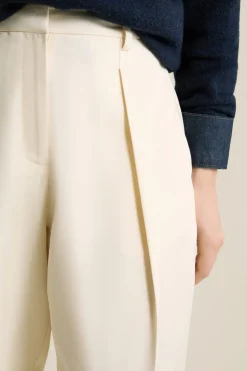 Pantalon coupe barrel