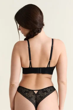 Soutien-gorge N.8 - Le triangle sans armatures en dentelle