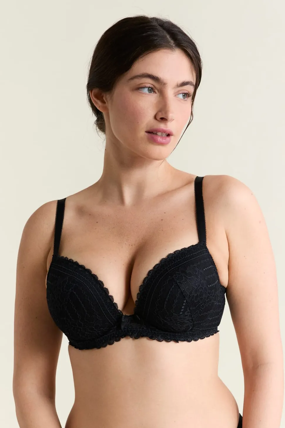 Sujetador Nº 5 - Sujetador de copas finas y escote pronunciado