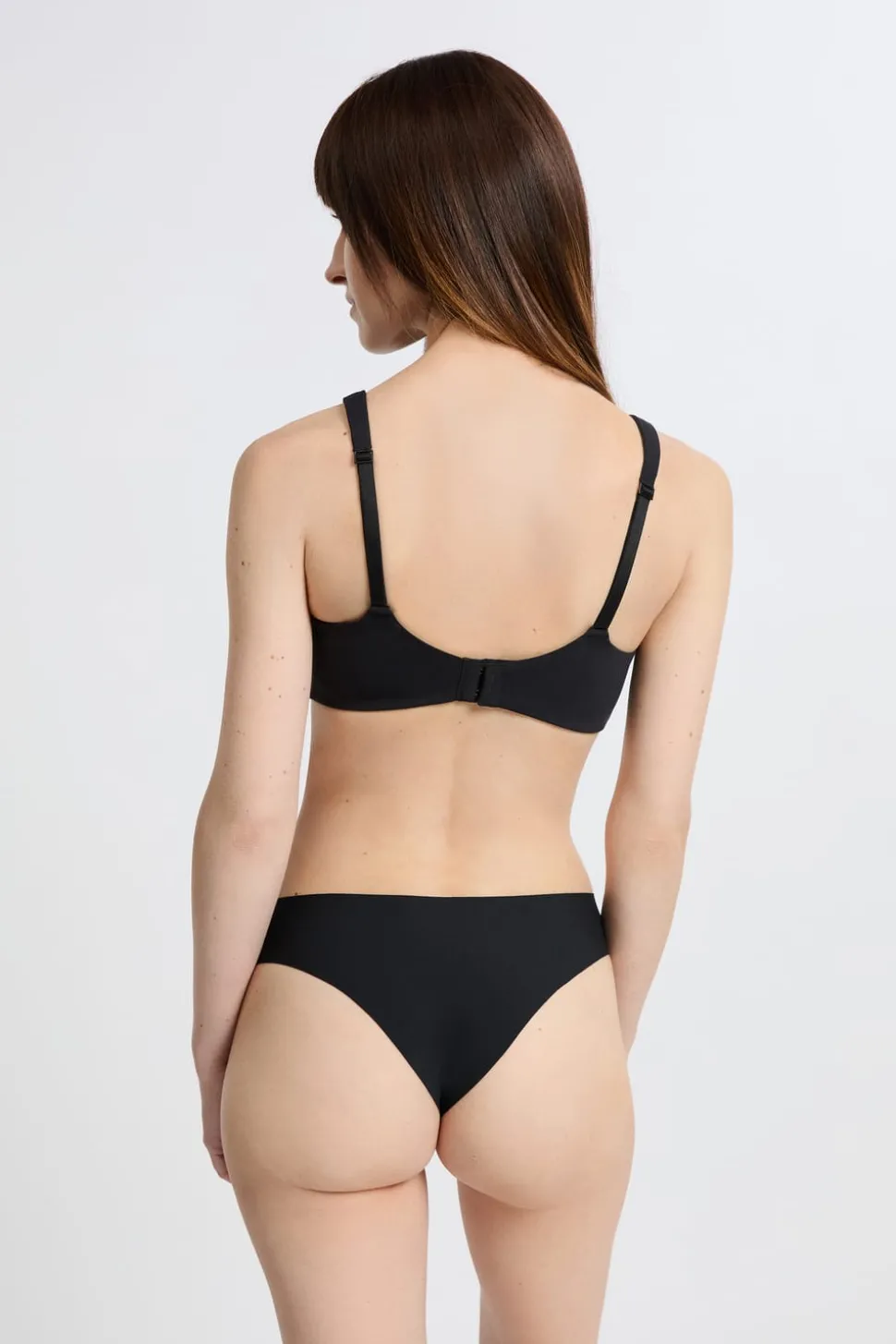 Sujetador con copas finas sin aros post-mastectomía