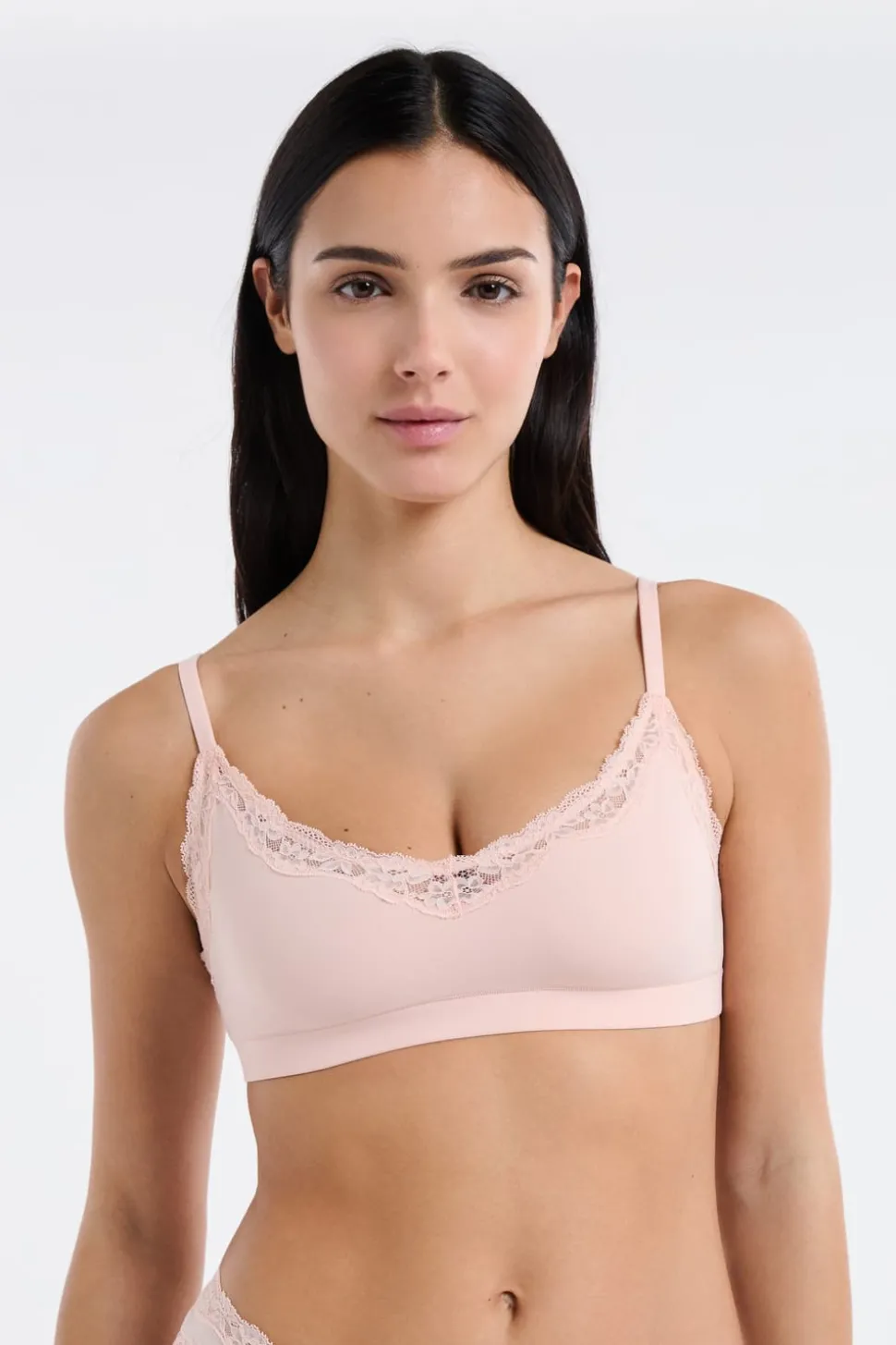 Sujetador de microfibra y encaje