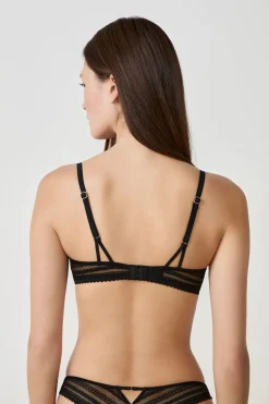 Sujetador N. 4 - Copas finas