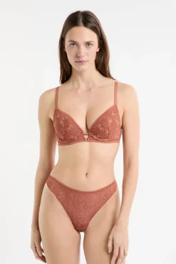 Sujetador N.2 - El push-up escote pronunciado de encaje