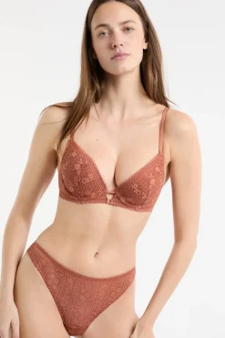 Sujetador N.2 - El push-up escote pronunciado de encaje