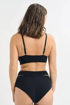 Sujetador N.7 - Triángulo de encaje