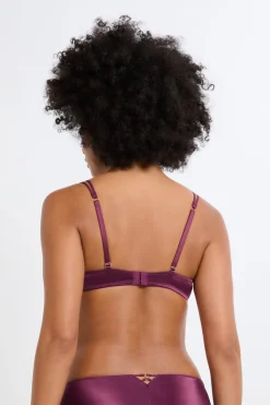 Sujetador N.2: el push-up escote pronunciado con bordado floral