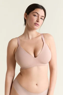 Sujetador sin aros de copas finas de microfibra