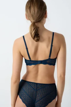 Sujetador sin relleno