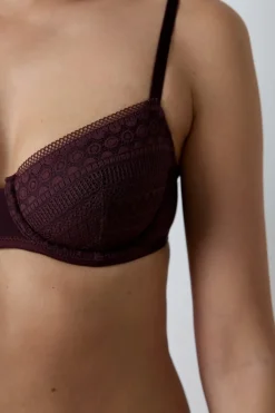 Sujetador sin relleno