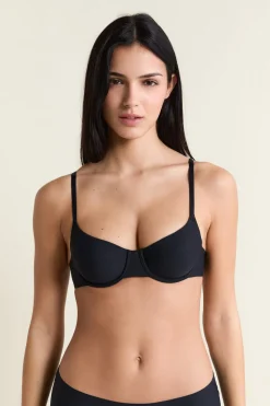 Sujetador sin relleno de microfibra