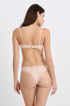 Sujetador sin relleno de microfibra