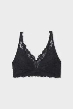 Sujetador triangular sin aros post-mastectomía