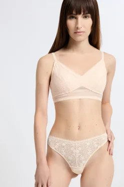 Sujetador triangular sin aros post-mastectomía