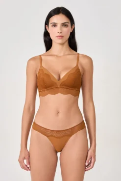 Sujetador triángulo sin aros