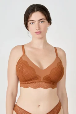 Sujetador triángulo sin aros