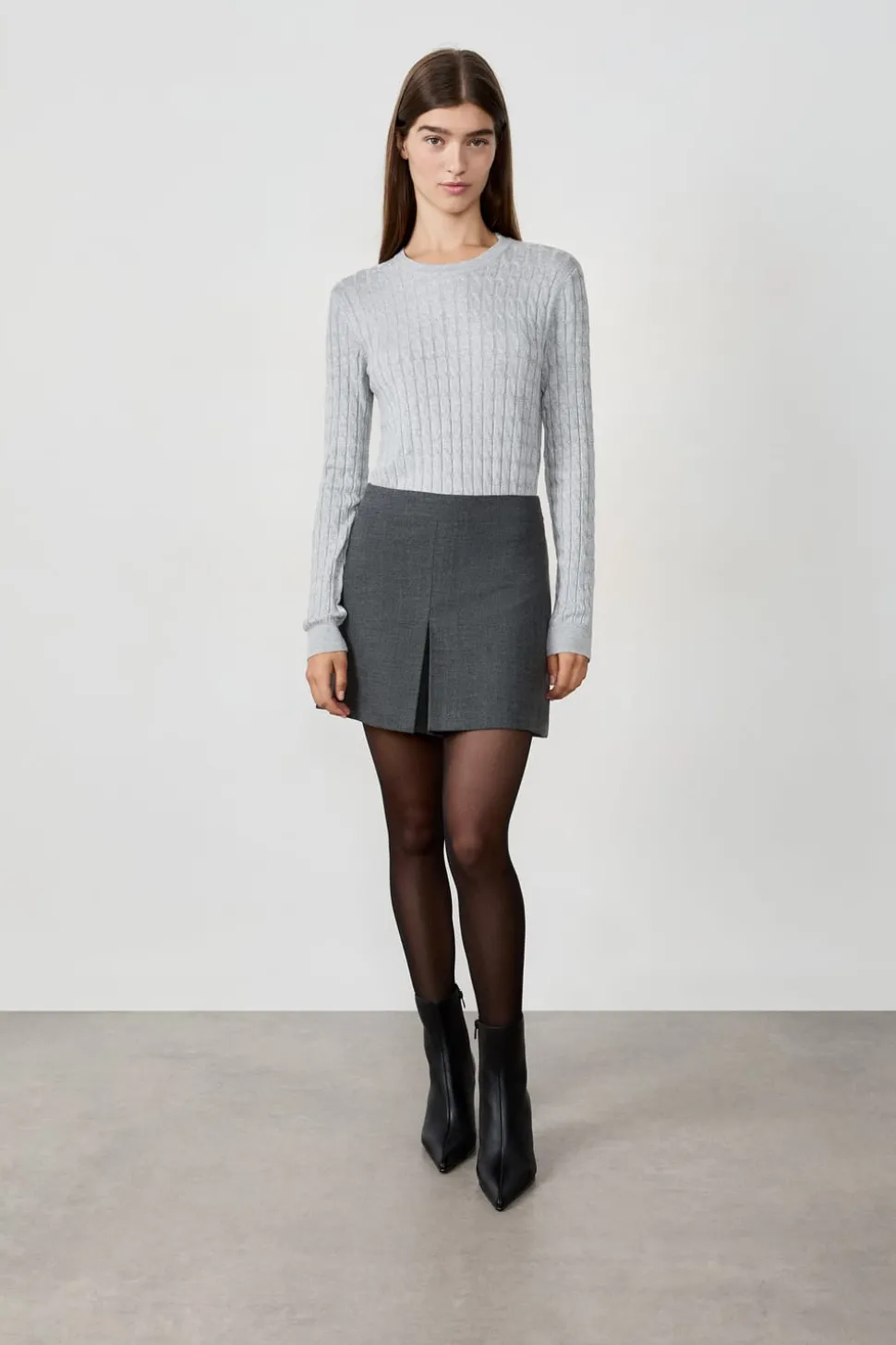 Suéter cuello redondo