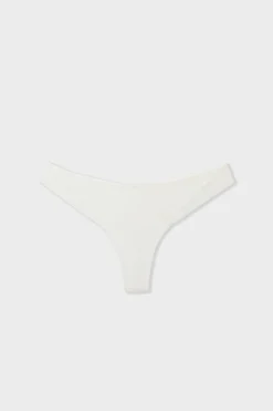 Tanga con detalles de encaje