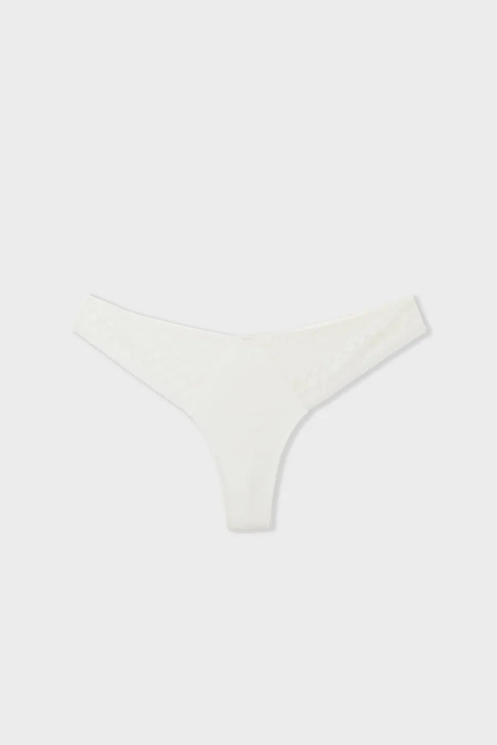 Tanga con detalles de encaje