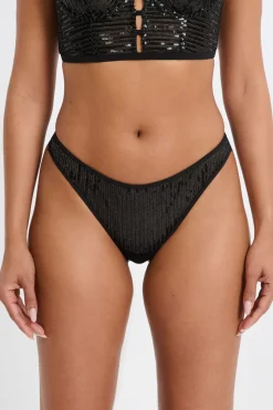 Tanga con lentejuelas