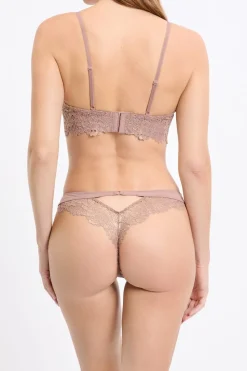 Tanga de encaje