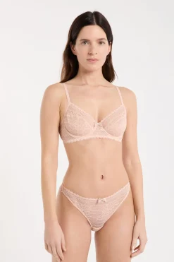 Tanga de encaje