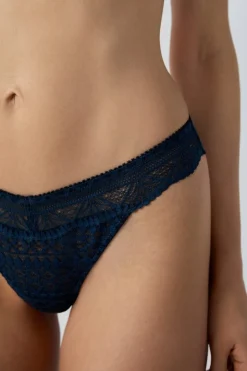 Tanga de encaje
