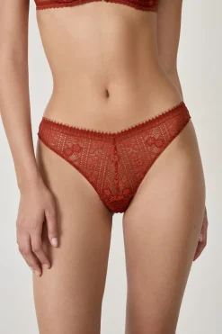 Tanga de encaje