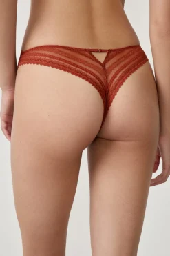 Tanga de encaje