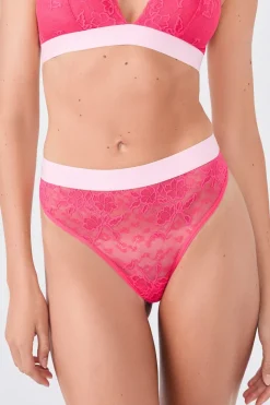 Tanga de encaje Etam x Lemonade Dolls