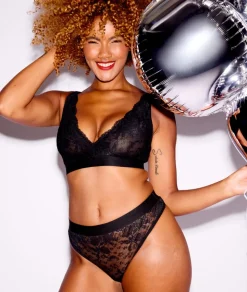 Tanga de encaje Etam x Lemonade Dolls