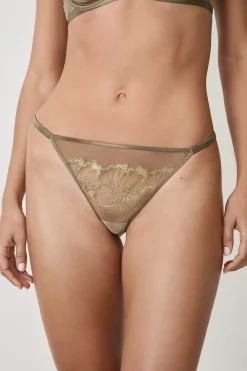 Tanga de tul bordado