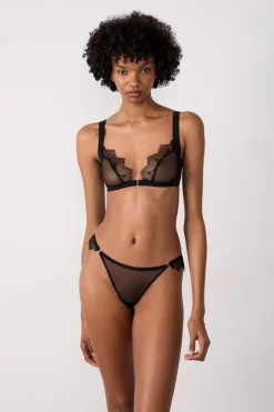 Tanga de tul con detalle de encaje