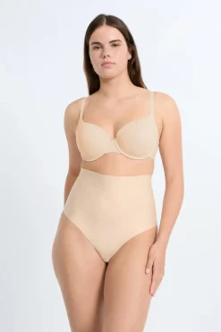 Tanga moldeador - fuerte sujeción