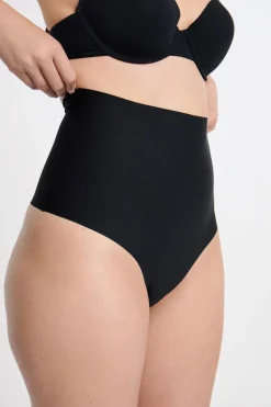 Tanga moldeador - fuerte sujeción