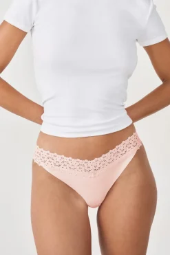 Tanga V-shape de microfibra y encaje