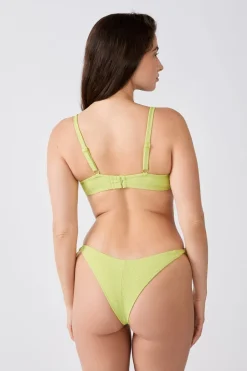 Top bikini con aros