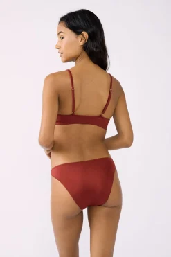 Top bikini triangular detalle joya