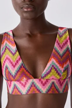 Top bikini triangular estampado